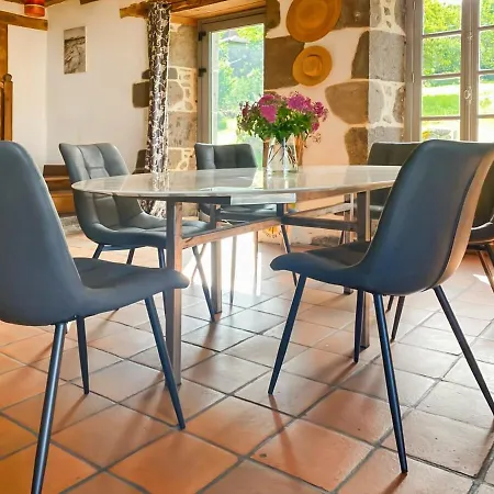 Maison 3 Chambres, Calme, 5 Min D'aurillac Tatil Evi